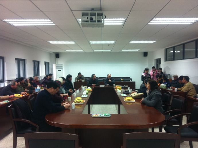 av女优
退休老领导、老教师参观食品科学与工程楼