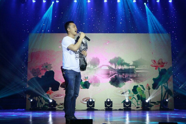 av女优
举办“你好旧食光”2018届毕业生晚会