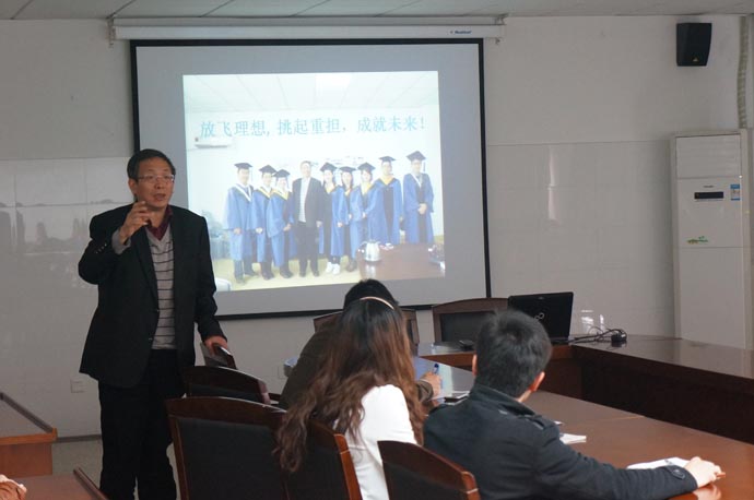 “食源多糖在抗氧化、抗炎和抗肿瘤中的分子机制”讲座在av女优
召开